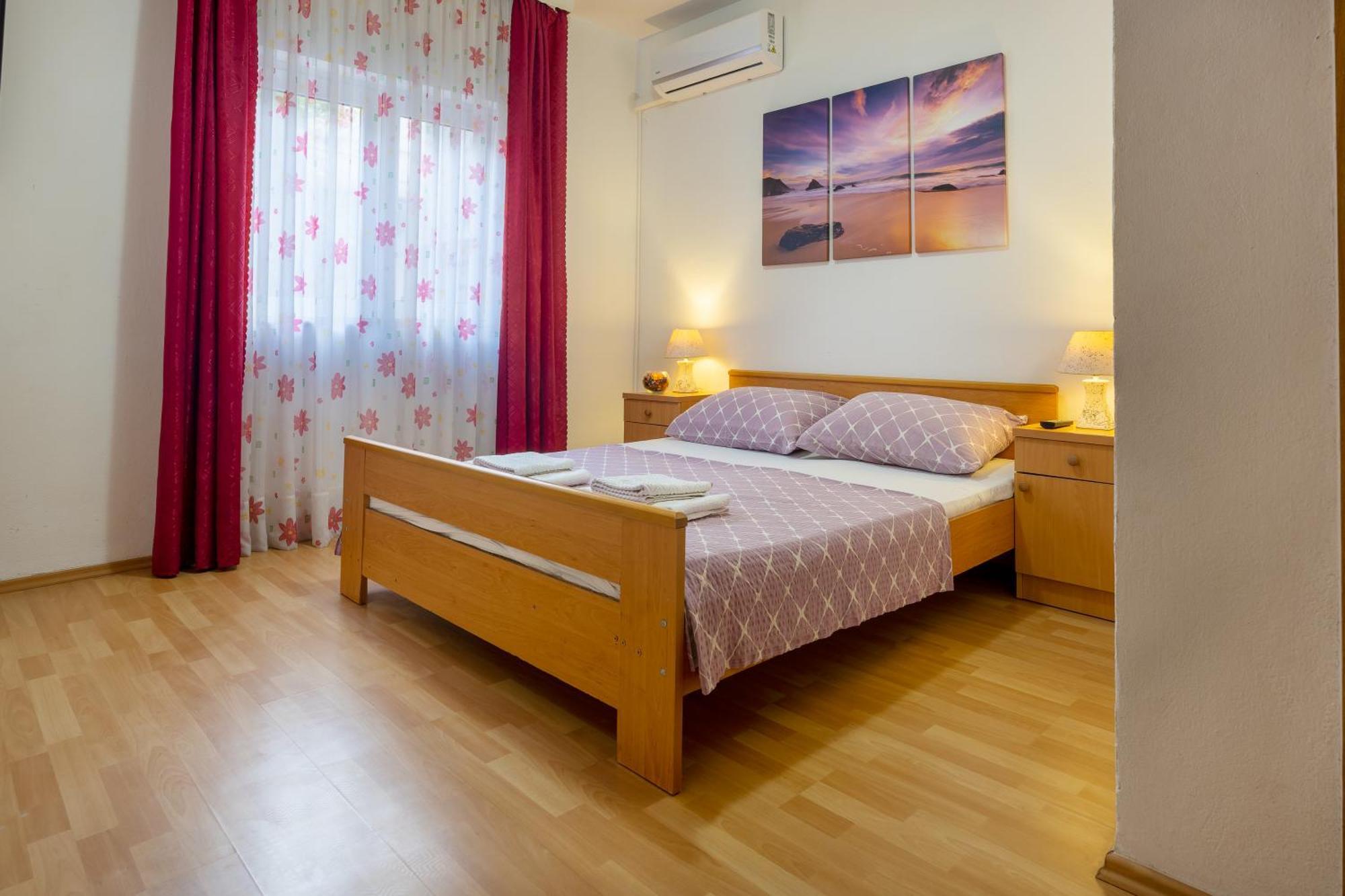 Apartments And Rooms Breeze 内乌姆 外观 照片