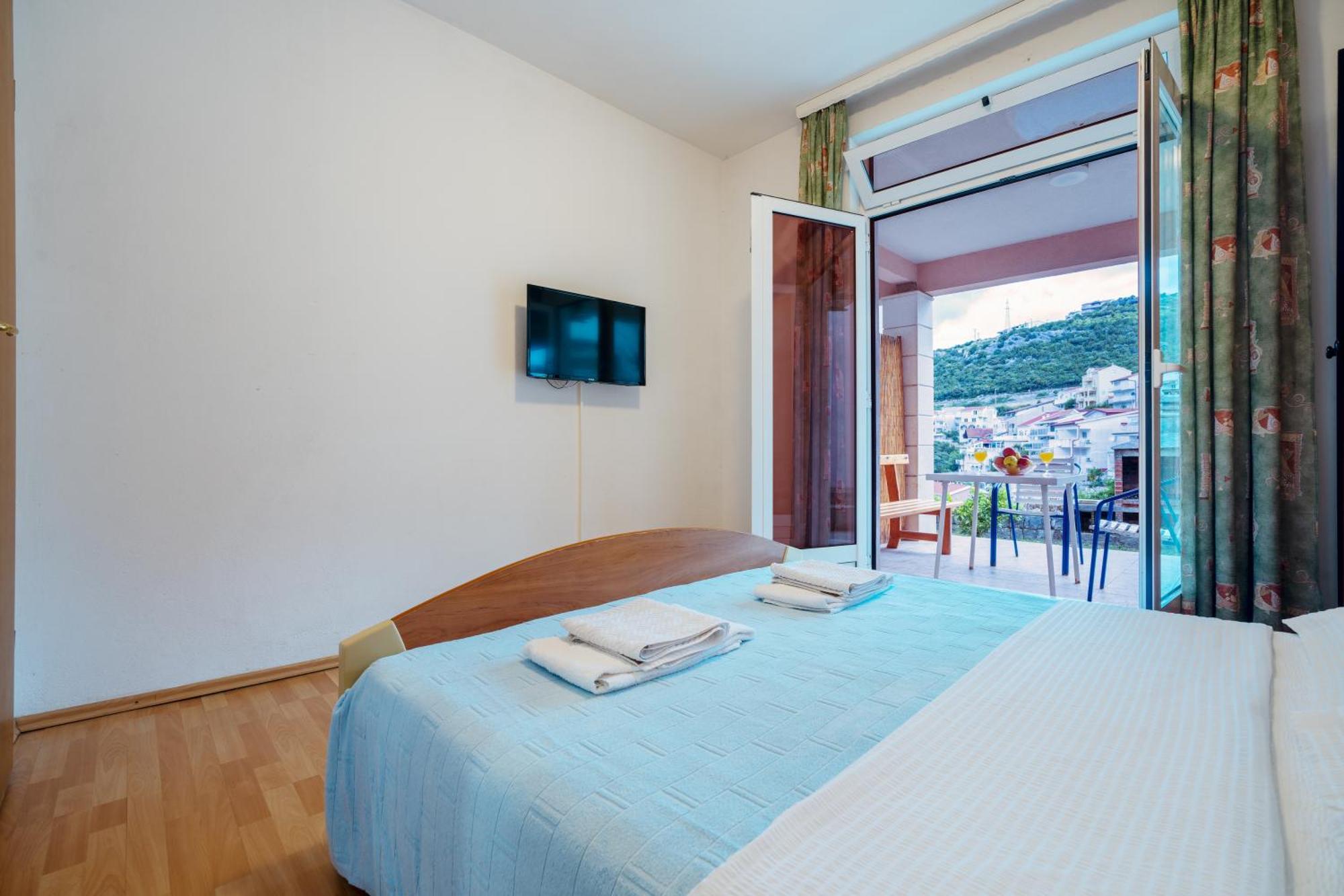 Apartments And Rooms Breeze 内乌姆 外观 照片